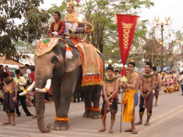 defile bouddhique